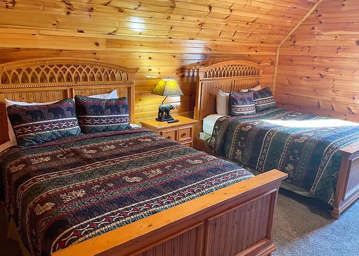 Black Bear Hideaway Cabin